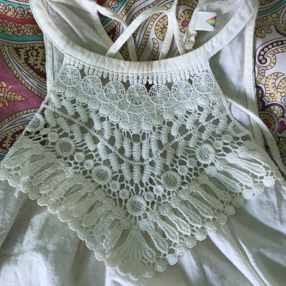 cream dressy tank - Picture 3 of 5